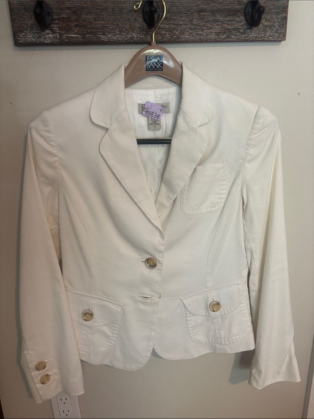 Banana Republic Cream Tailored Single-Breasted Blazer